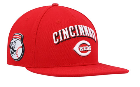 Cincinnati Reds MLB Pro Standard - Stacked Logo Snapback Cap